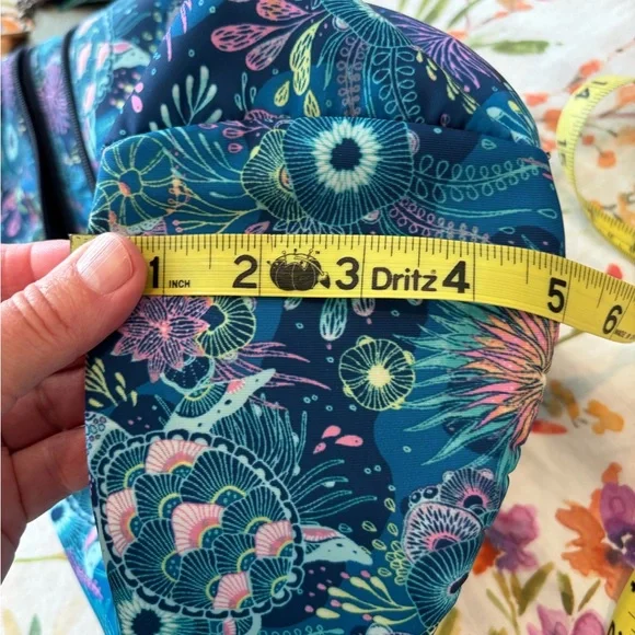 Sakroots On the Go sling - Picture 11 of 11